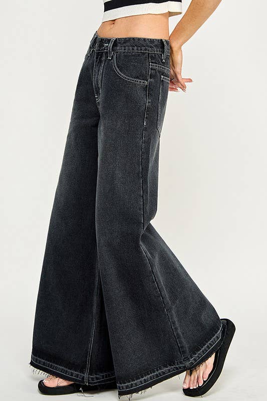 Wide-Leg Jeans