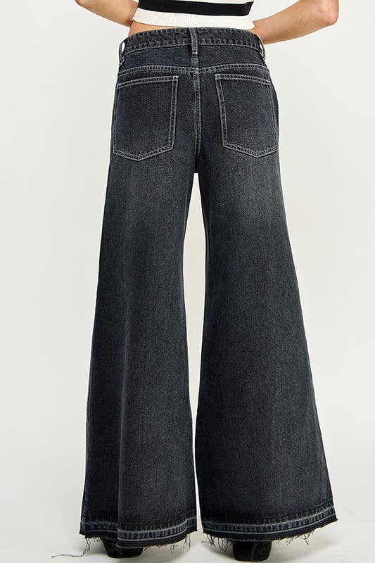 Wide-Leg Jeans