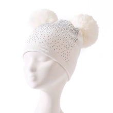 Load image into Gallery viewer, Crystal Wool Hat &amp; Gloves Set
