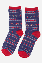 Load image into Gallery viewer, Women&#39;s Fair Isle Style Robin and Holly print Bamboo Socks
