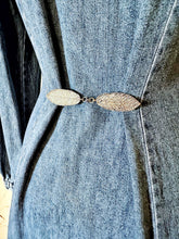 Load image into Gallery viewer, Wilda- Silver Willow Leaf Dress Clasp
