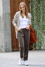 Load image into Gallery viewer, HIGH RISE CORDUROY PANTS WITH POCKETS
