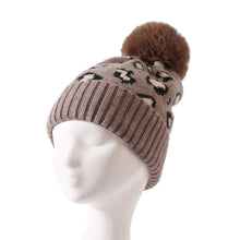 Load image into Gallery viewer, Leopard Wool Hat &amp; Gloves Set
