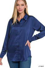 Load image into Gallery viewer, Satin Concealed Placket Shirt

