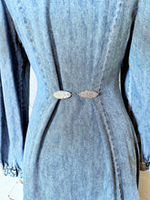 Load image into Gallery viewer, Wilda- Silver Willow Leaf Dress Clasp
