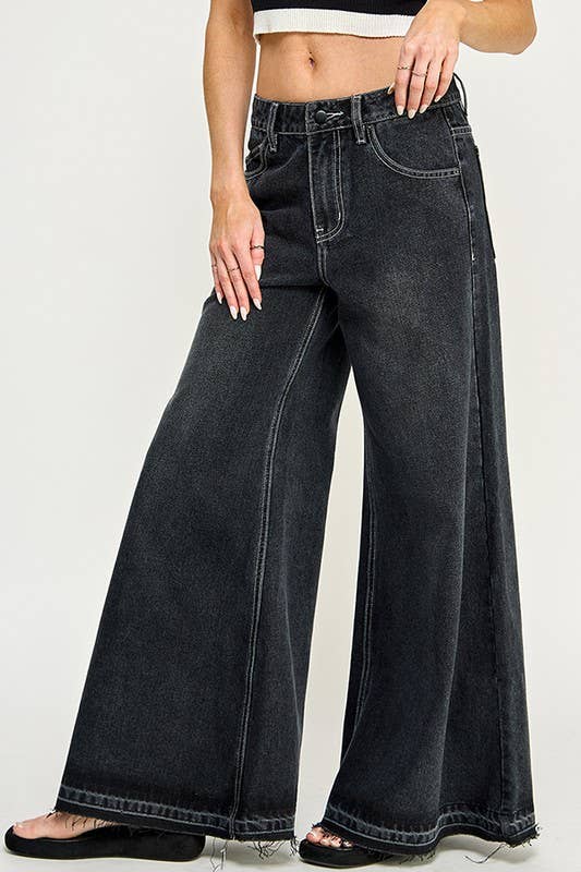 Wide-Leg Jeans