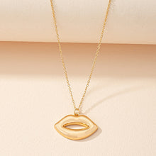 Load image into Gallery viewer, Gold Lip Necklace
