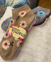 Load image into Gallery viewer, Floral 3 Pack Socks
