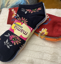 Load image into Gallery viewer, Floral 3 Pack Socks
