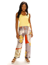 Load image into Gallery viewer, Satin Scarf Print Pant
